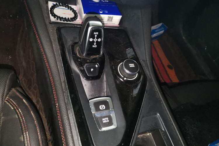 Used Lynk & Co 03 2020 1.5TD DCT Sport Edition Gear Lever