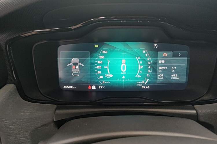 Used Lynk & Co 03 2020 2.0TD Automatic Trend Edition Instrument Cluster