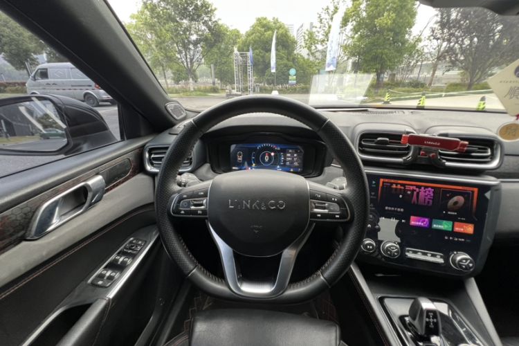 Used Lynk & Co 03 2020 1.5TD DCT JingPro Edition Interior 4