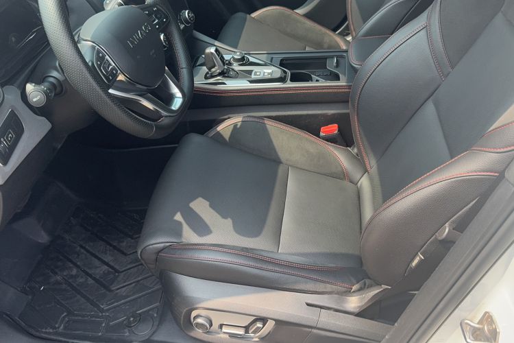 Used Lynk & Co 03 2020 1.5TD DCT JingPro Edition Interior 4
