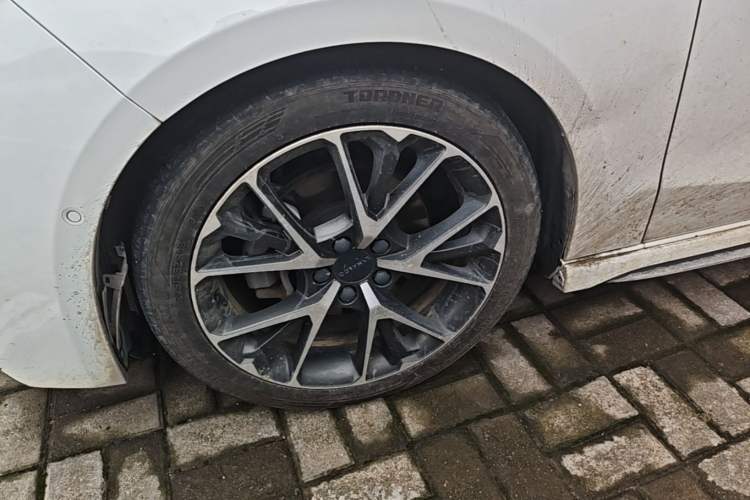 Used Lynk & Co 03 2020 1.5TD DCT JingPro Edition Left Front Wheel Hub