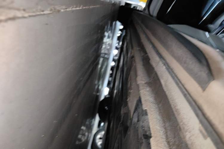 Used Lynk & Co 03 2020 1.5TD DCT JingPro Edition Left Side Sill