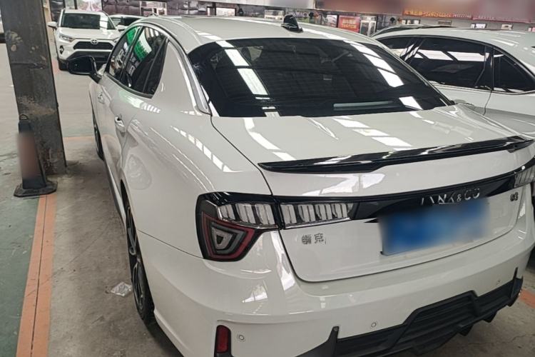 Used Lynk & Co 03 2020 2.0TD Automatic Trend Edition Rear Left 45 Deg
