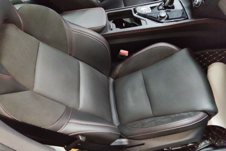 Used Lynk & Co 03 2020 1.5TD DCT JingPro Edition Right Front Seat