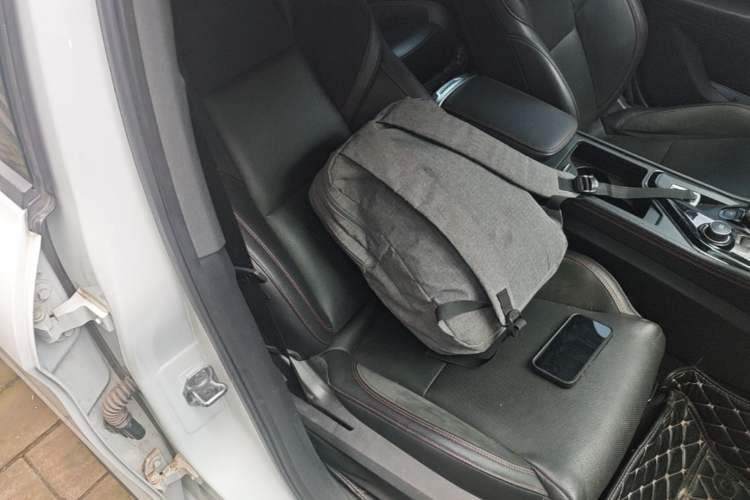 Used Lynk & Co 03 2020 1.5TD DCT Sport Edition Right Front Seat