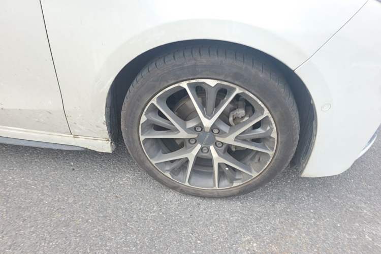 Used Lynk & Co 03 2020 1.5TD DCT JingPro Edition Right Front Wheel Hub