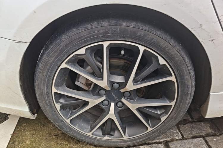 Used Lynk & Co 03 2020 1.5TD DCT JingPro Edition Right Rear Wheel Hub