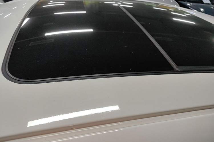 Used Lynk & Co 03 2020 1.5TD DCT JingPro Edition Roof