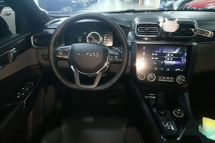 Used Lynk & Co 03 2020 1.5TD DCT Sport Edition Steering Wheel