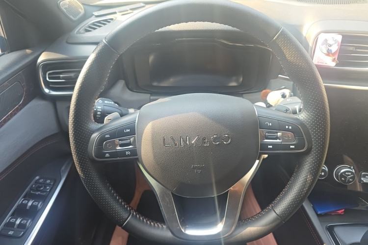 Used Lynk & Co 03 2020 1.5TD DCT JingPro Edition Steering Wheel