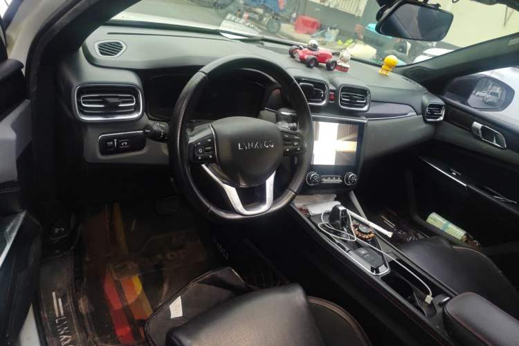 Used Lynk & Co 03 2020 1.5TD DCT Sport Edition Steering Wheel