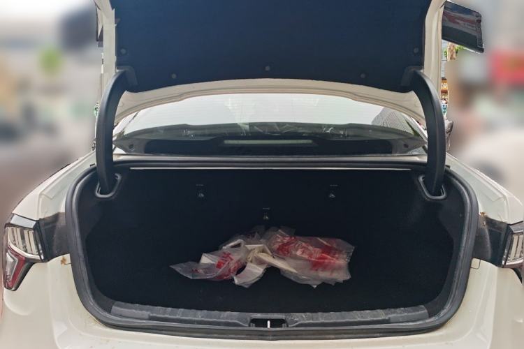 Used Lynk & Co 03 2020 1.5TD DCT Sport Edition Trunk