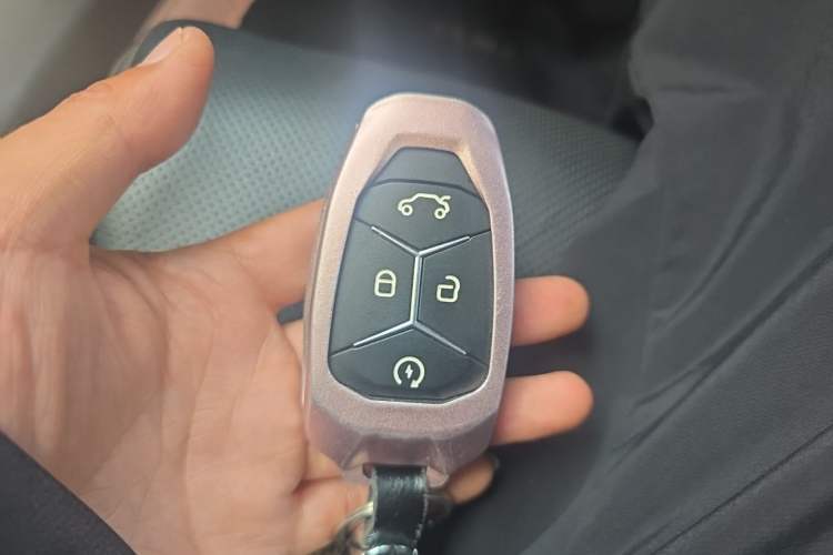 Used Lynk & Co 03 2020 1.5TD DCT JingPro Edition Vehicle Key