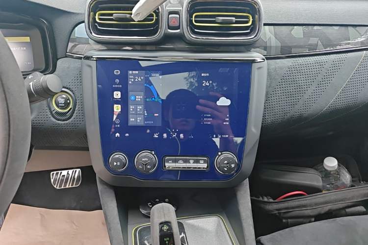 Used Lynk & Co 03 2020 03+ 2.0TD Automatic Wind-Chasing Edition Audio And AC Panel
