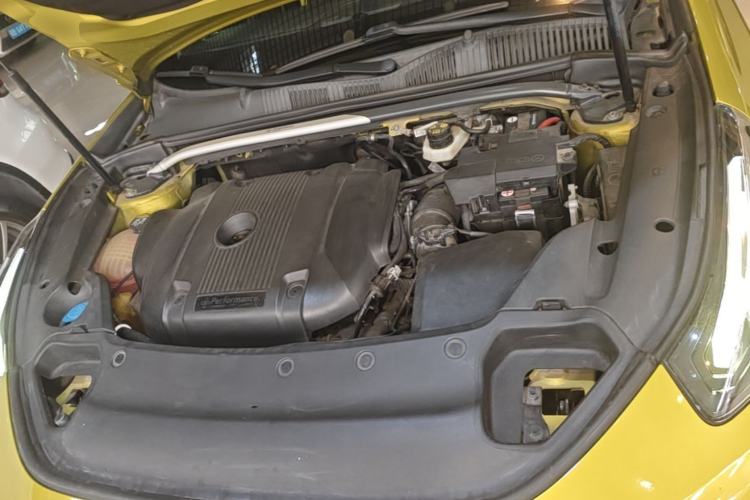 Used Lynk & Co 03 2020 03+ 2.0TD Automatic Wind-Chasing Edition Engine Bay