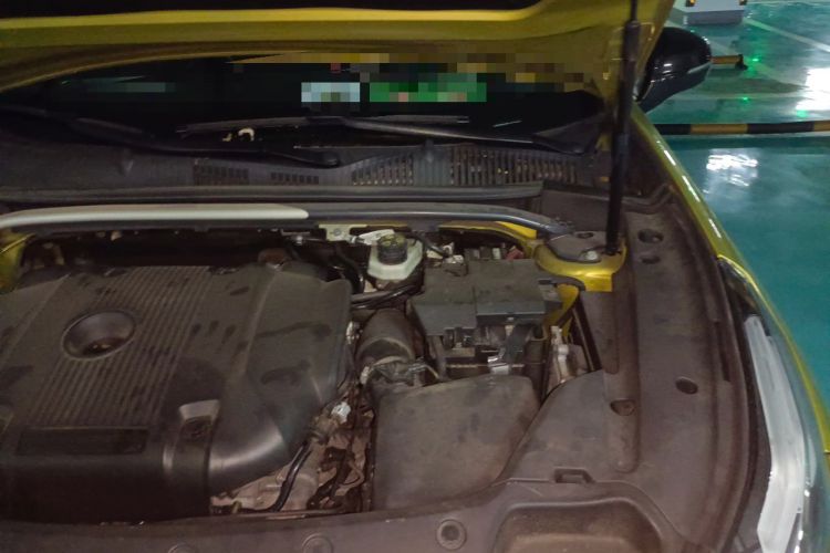 Used Lynk & Co 03 2020 03+ 2.0TD Automatic Performance Package Edition Engine Bay Left