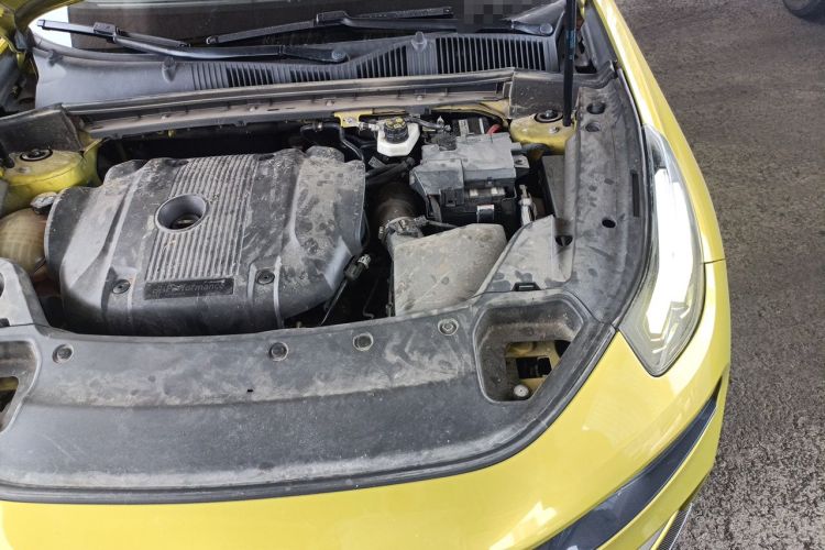 Used Lynk & Co 03 2020 03+ 2.0TD Automatic Wind-Chasing Edition Engine Bay Left