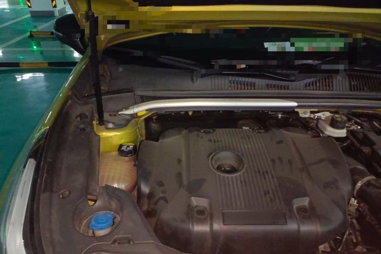 Used Lynk & Co 03 2020 03+ 2.0TD Automatic Performance Package Edition Engine Bay Right
