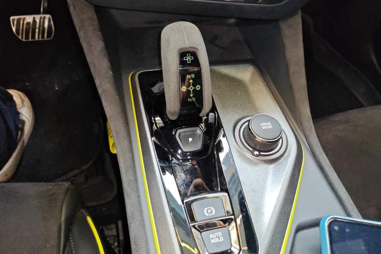 Used Lynk & Co 03 2020 03+ 2.0TD Automatic Wind-Chasing Edition Gear Lever