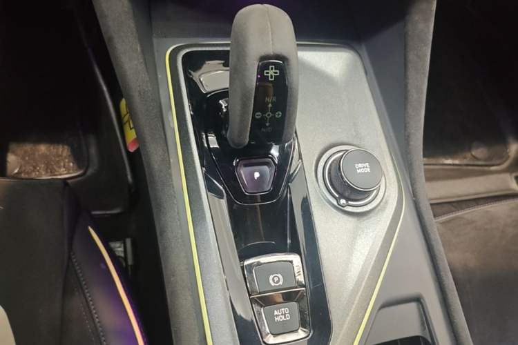 Used Lynk & Co 03 2020 03+ 2.0TD Automatic Wind-Chasing Edition Gear Lever