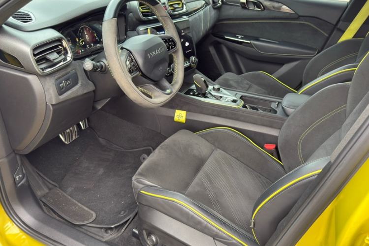 Used Lynk & Co 03 2020 03+ 2.0TD Automatic Wind-Chasing Edition Interior 2