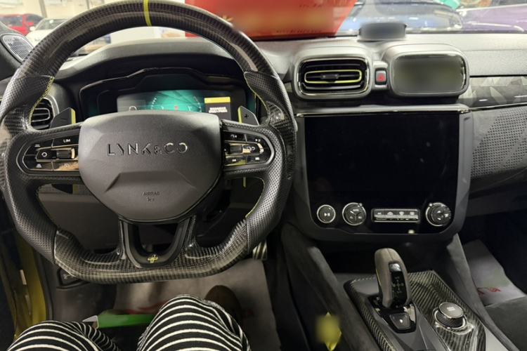 Used Lynk & Co 03 2020 03+ 2.0TD Automatic Wind-Chasing Edition Interior 3