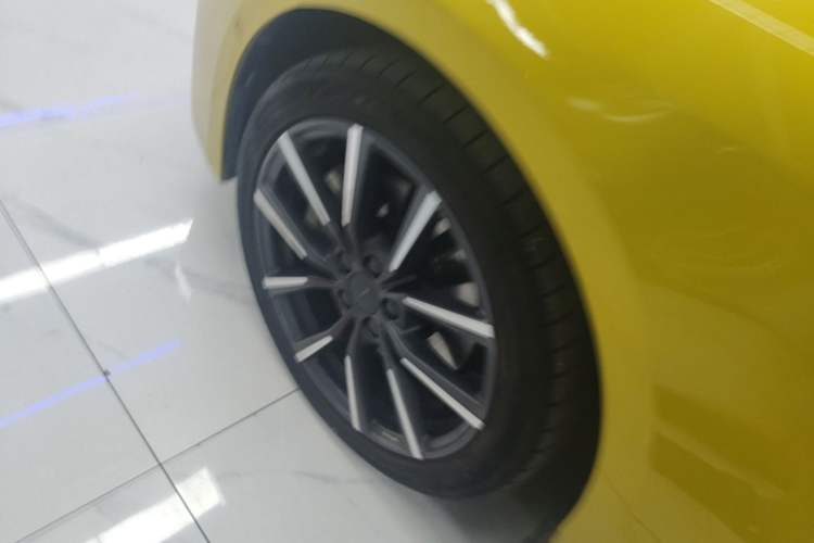 Used Lynk & Co 03 2020 03+ 2.0TD Automatic Wind-Chasing Edition Left Front Wheel Hub
