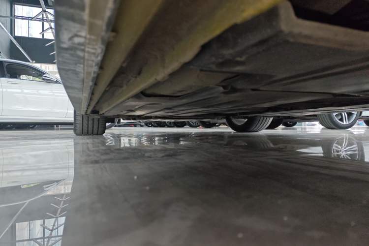 Used Lynk & Co 03 2020 03+ 2.0TD Automatic Wind-Chasing Edition Left Side Sill