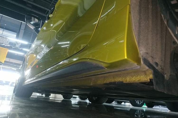 Used Lynk & Co 03 2020 03+ 2.0TD Automatic Wind-Chasing Edition Left Side Sill