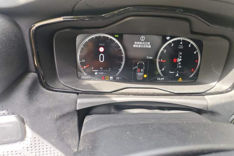 Used Lynk & Co 03 2020 03+ 2.0TD Automatic Wind-Chasing Edition Odometer Close Up