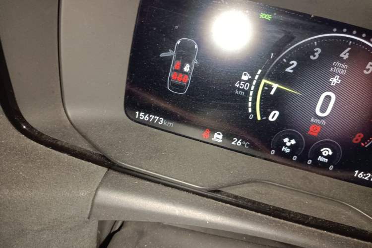 Used Lynk & Co 03 2020 03+ 2.0TD Automatic Performance Package Edition Odometer Close Up