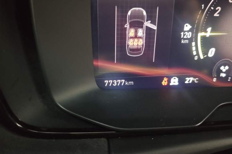 Used Lynk & Co 03 2020 03+ 2.0TD Automatic Wind-Chasing Edition Odometer Close Up