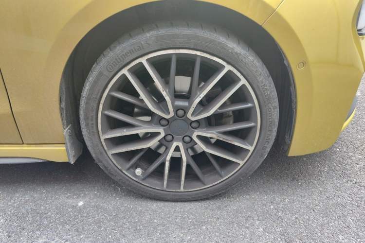Used Lynk & Co 03 2020 03+ 2.0TD Automatic Wind-Chasing Edition Right Front Wheel Hub