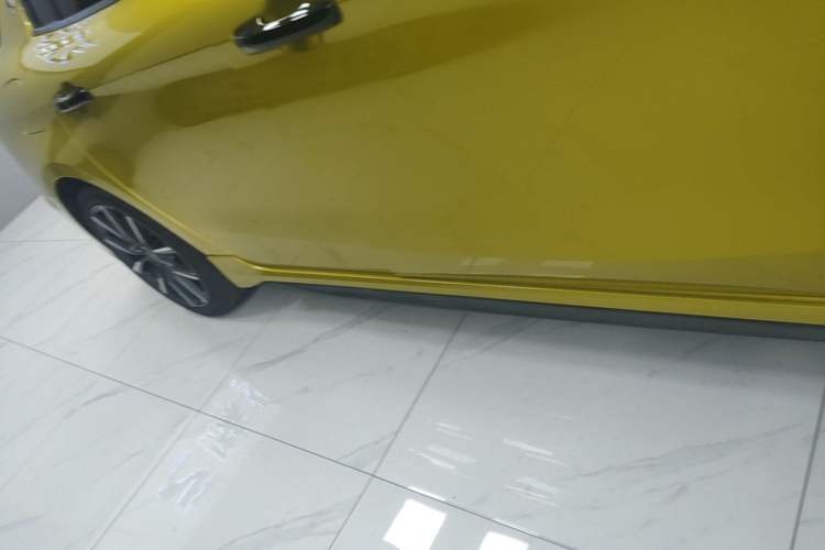 Used Lynk & Co 03 2020 03+ 2.0TD Automatic Wind-Chasing Edition Right Side Sill