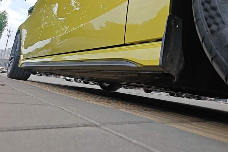 Used Lynk & Co 03 2020 03+ 2.0TD Automatic Wind-Chasing Edition Right Side Sill