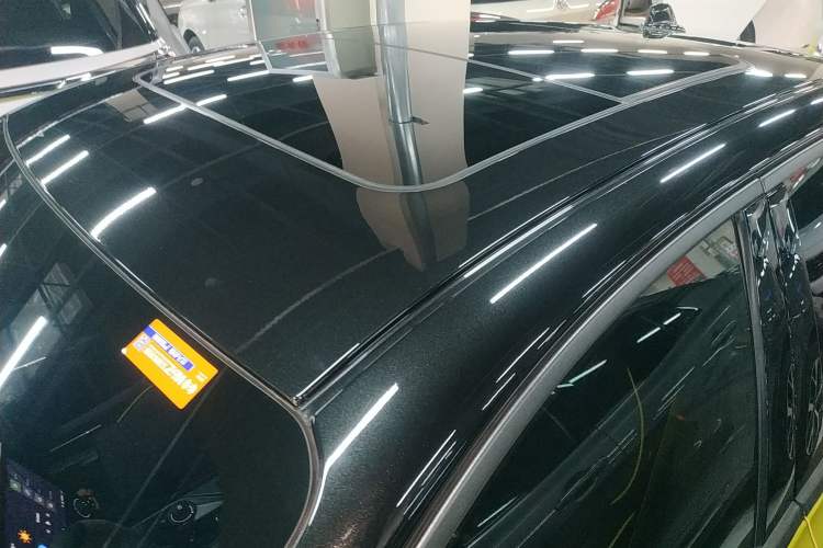 Used Lynk & Co 03 2020 03+ 2.0TD Automatic Wind-Chasing Edition Roof