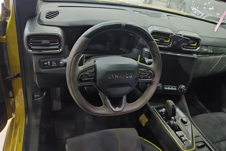 Used Lynk & Co 03 2020 03+ 2.0TD Automatic Wind-Chasing Edition Steering Wheel