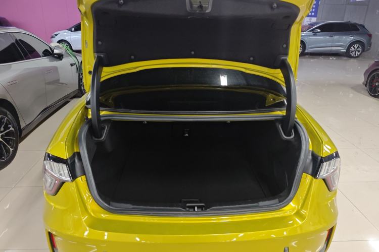Used Lynk & Co 03 2020 03+ 2.0TD Automatic Wind-Chasing Edition Trunk