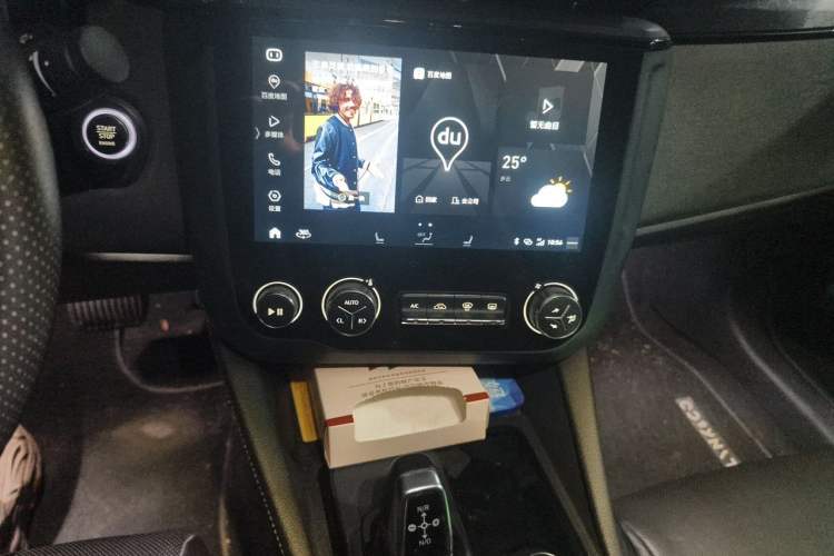 Used Lynk & Co 03 2021 1.5TD DCT Jing Champion Edition Audio And AC Panel