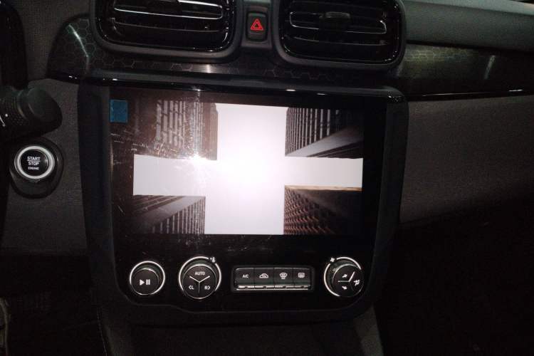 Used Lynk & Co 03 2021 2.0TD Automatic Trendy Champion Edition Audio And AC Panel