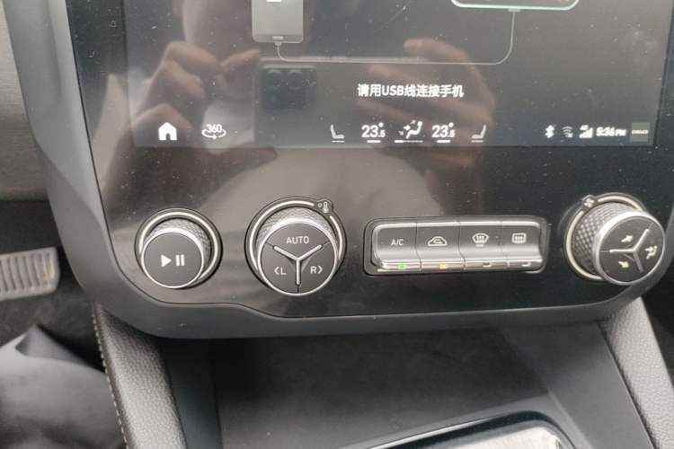 Used Lynk & Co 03 2021 1.5TD DCT Jing Champion Edition Audio And AC Panel