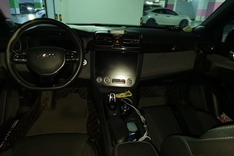 Used Lynk & Co 03 2021 1.5TD DCT Jing Champion Edition Center Console