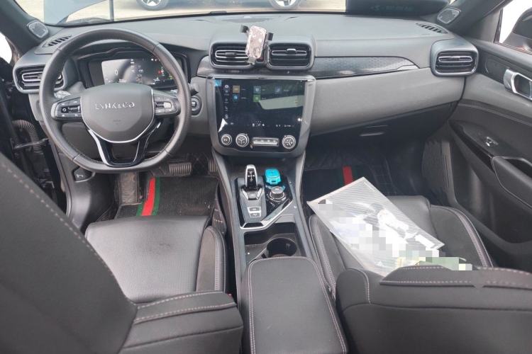 Used Lynk & Co 03 2021 1.5TD DCT Jing Champion Edition Center Console