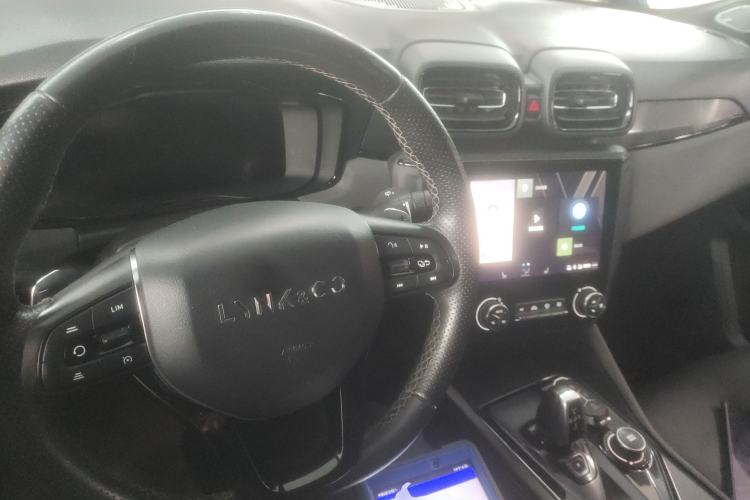 Used Lynk & Co 03 2021 1.5TD DCT Jing Champion Edition Center Console