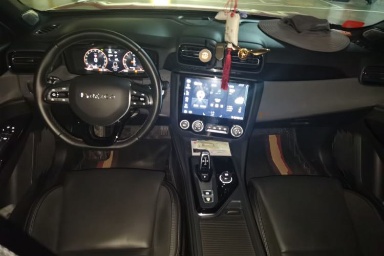 Used Lynk & Co 03 2021 1.5TD DCT Jing Champion Edition Center Console