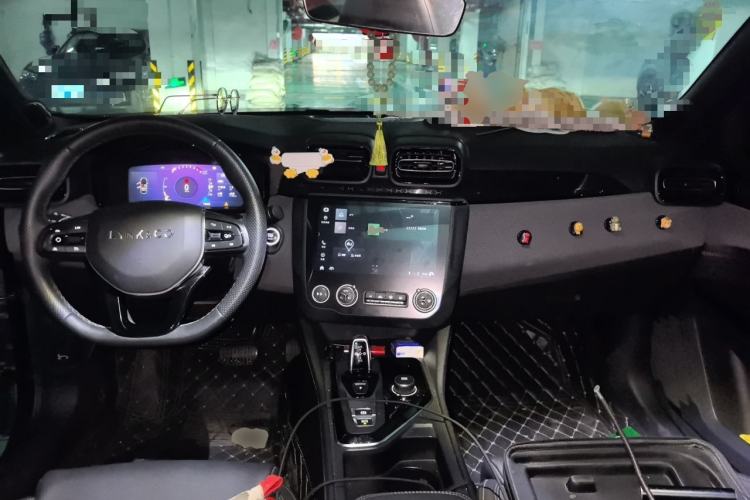 Used Lynk & Co 03 2021 1.5TD DCT JingPlus Center Console