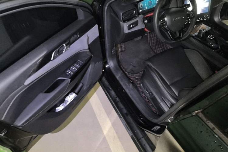 Used Lynk & Co 03 2021 1.5TD DCT JingPlus Driver Seat
