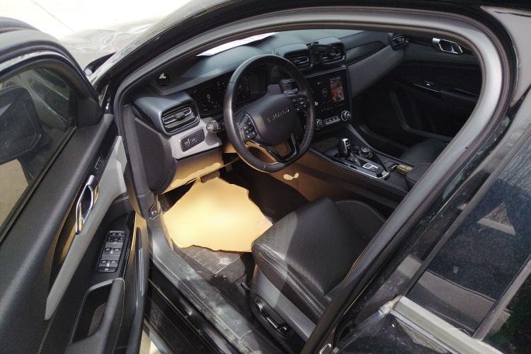 Used Lynk & Co 03 2021 2.0TD Automatic Trendy Champion Edition Driver Seat