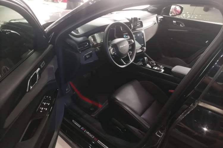 Used Lynk & Co 03 2021 1.5TD DCT Jing Champion Edition Driver Seat
