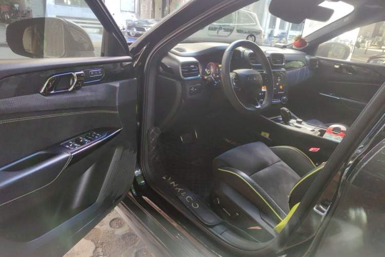 Used Lynk & Co 03 2021 03+ 2.0TD Automatic Wind-Chasing Edition Driver Seat
